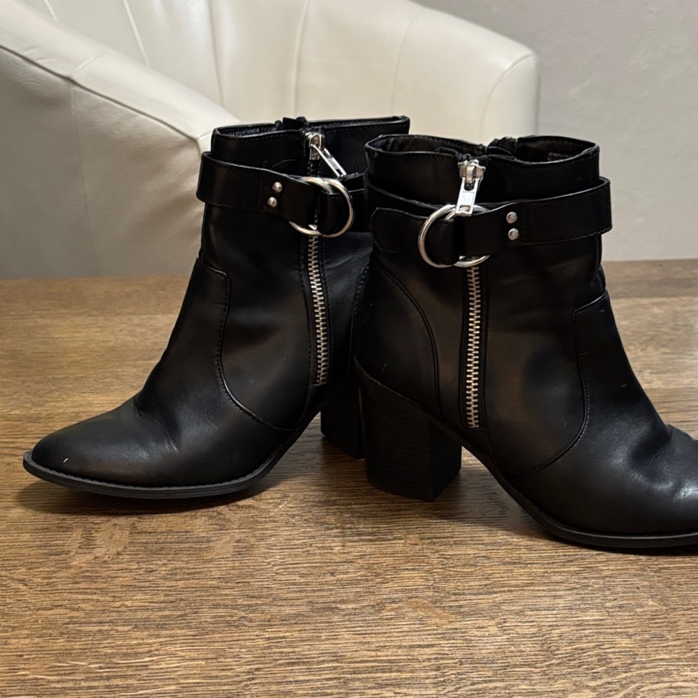 Black Moto Ankle Boots Buckle Zip Chunky Heel Size 8